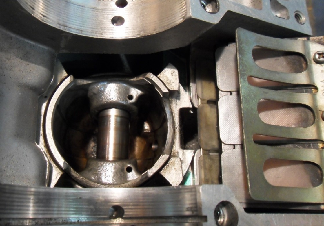 よさくページ Reedblock spacers - TZR250 3MA